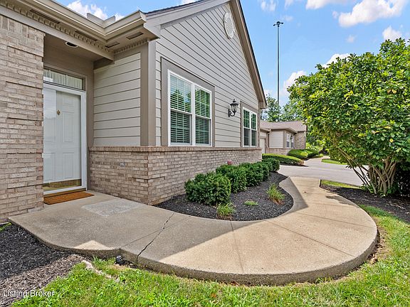 3rd image of 1301 Black Spruce Ln