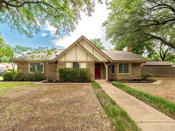 2501 Glassboro Cir, Arlington, TX 76015