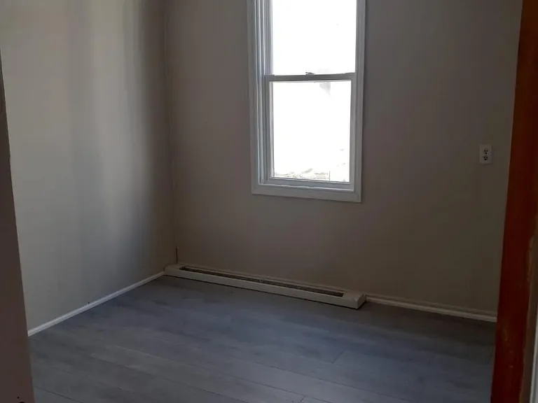 113 Trafalgar Rd — Photo 9