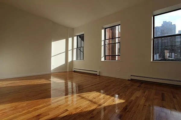 Rented by Keller Williams NYC | media 22