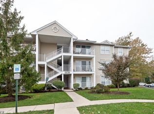 145 Rachel Ct #4420, Franklin Park, NJ 08823