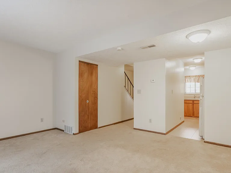 985 Wadsworth Rd #B — Photo 6
