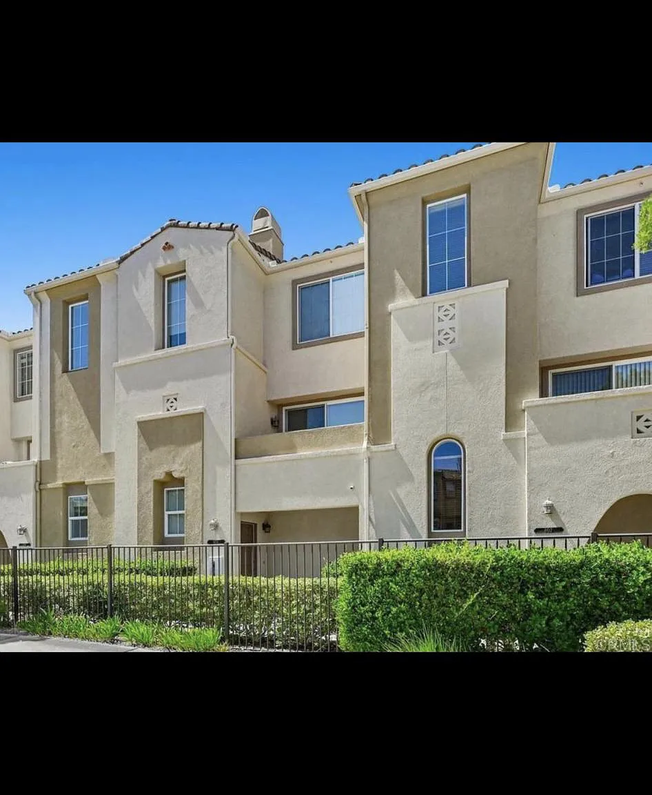 3 bed, 1238 sqft, $3,750 — Photo 4