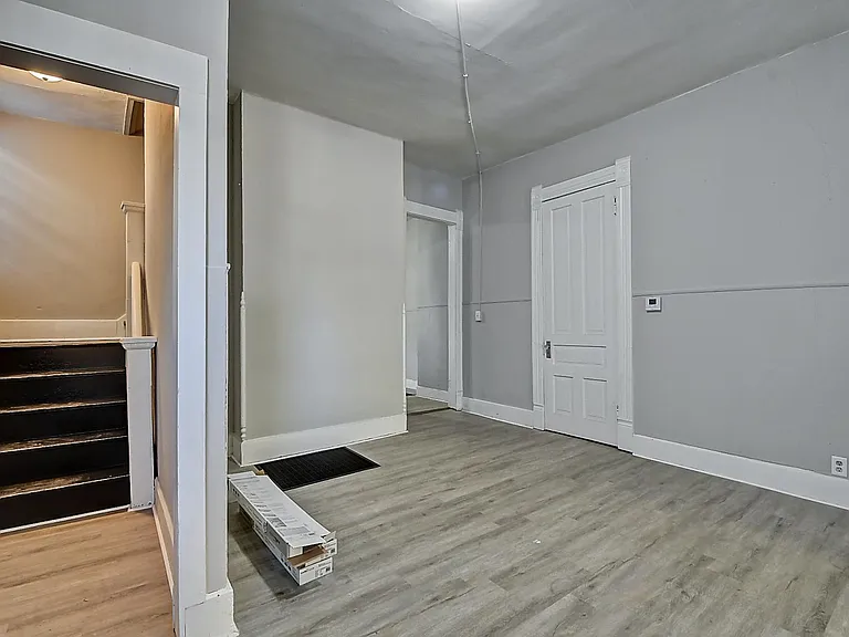 1309 Wright St — Photo 8