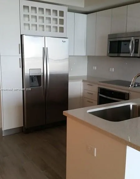 999 SW 1st Ave #2511 — Photo 8
