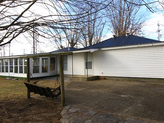 4th image of 311 Dill Ln