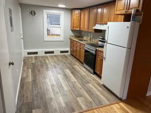 15 Emerson St #B2, Wethersfield, CT 06109