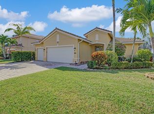 9328 Silent Oak Circle, West Palm Beach, FL 33411
