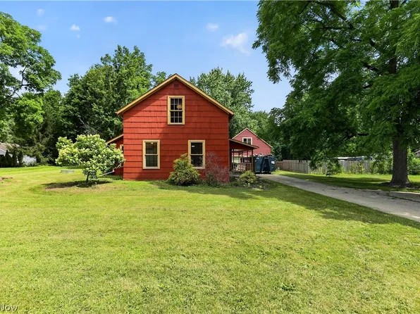 27158 Cook Rd, Olmsted Township, OH 44138