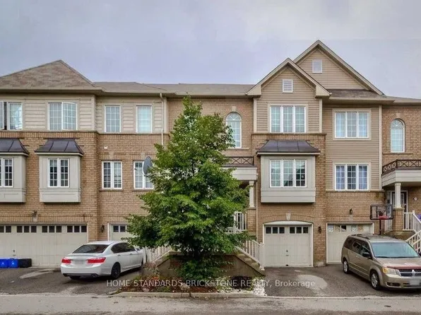 7 Sirente Dr #25, Hamilton, ON L9A 0B4
