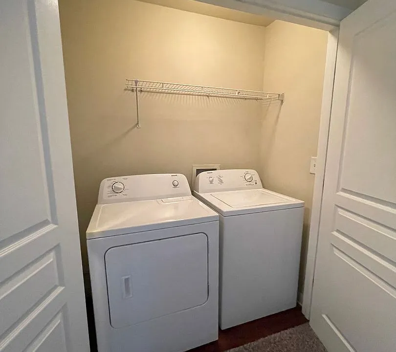 3914 Cherokee Woods Way #212