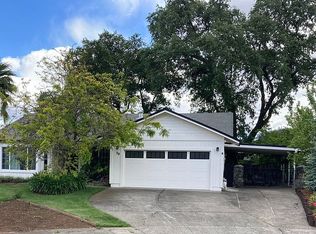30 Rose Ct, Cloverdale, CA 95425