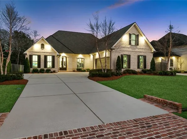 115 Kellywood Ct, Belle Chasse, LA 70037