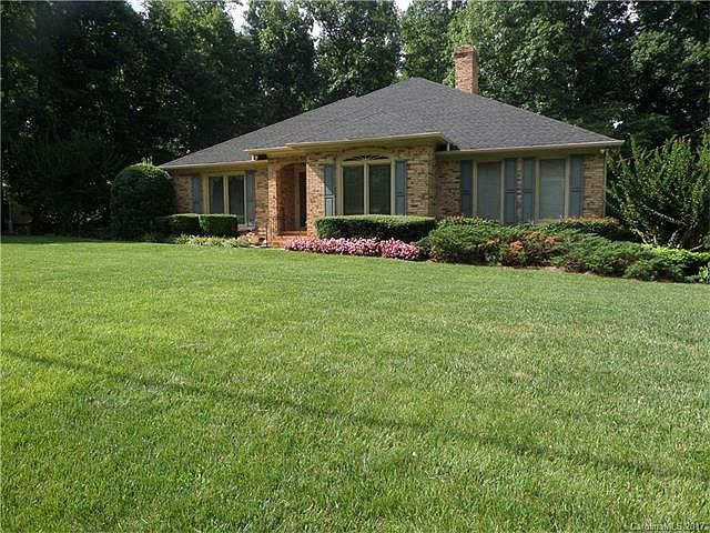 1st image of 2681 Oakhurst Dr #68