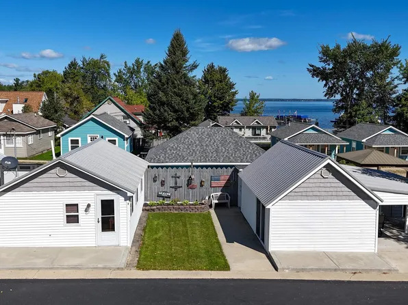 6276 W Houghton Lake Dr #2, Houghton Lake, MI 48629