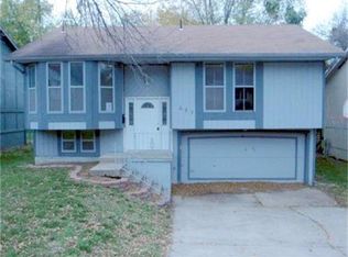523 N Grover St, Liberty, MO 64068