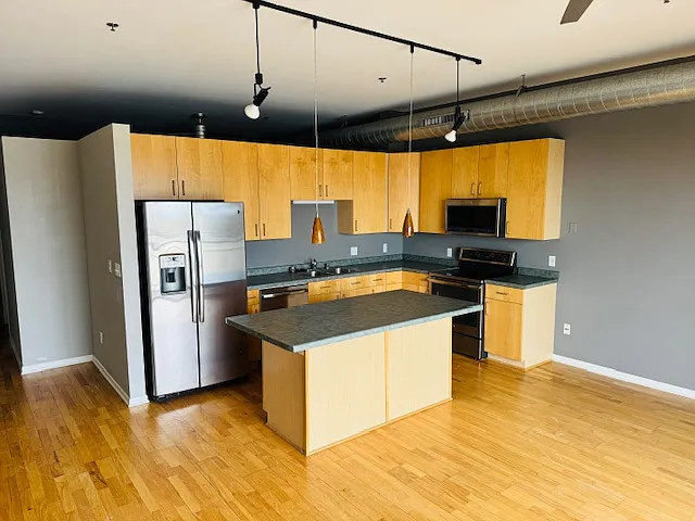 1924 N Hubbard St #413 — Photo 6