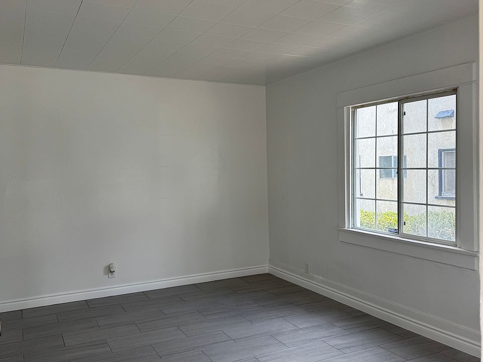 1076 Mira Mar Ave, Long Beach, CA 90804 | Zillow