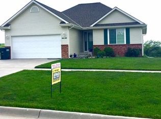 1534 Morgan Dr, Nebraska City, NE 68410