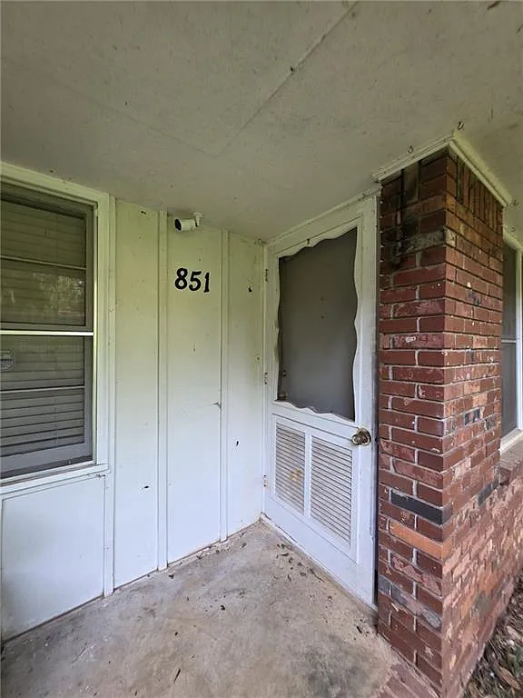 2 bed, 1.0 bath, 850 sqft, $1,350 — Photo 1