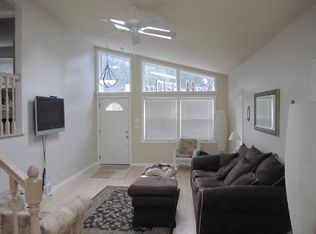 207 Washington Rd, Lake Forest, IL 60045