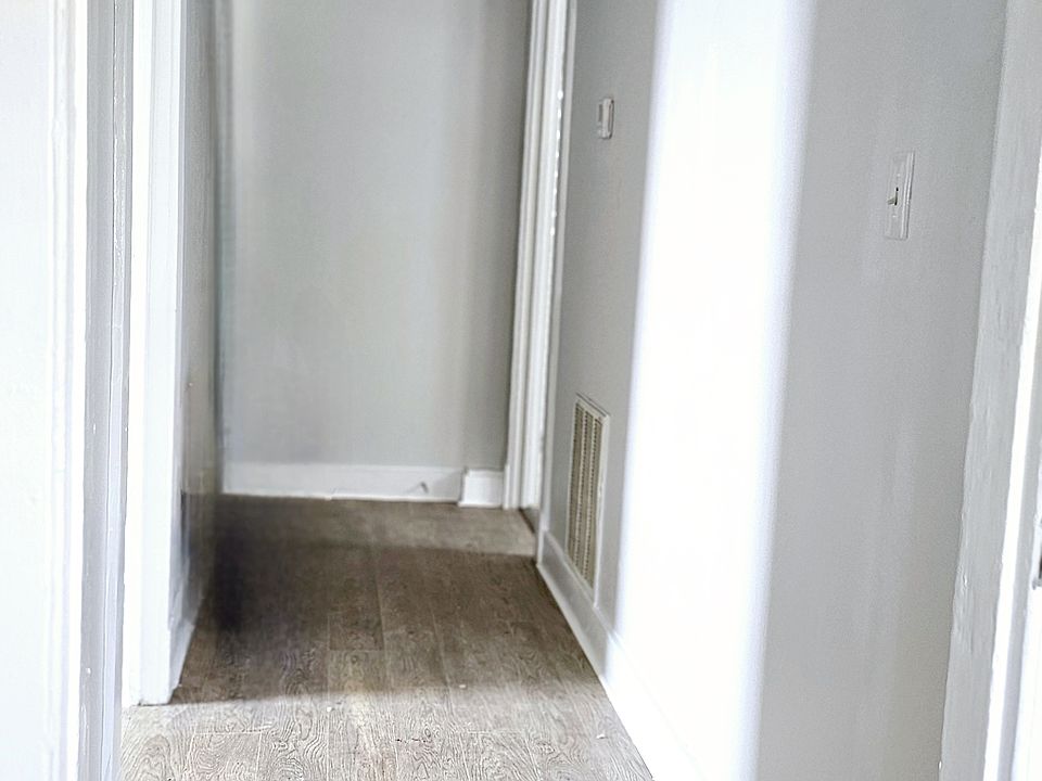 1st image of 10140 Hayne Blvd #D