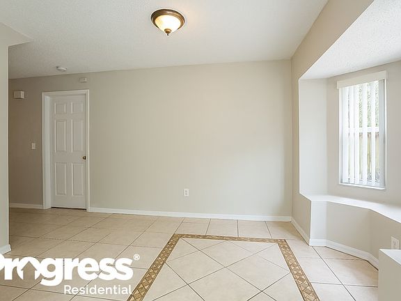 5th image of 6651 Summer Cove Dr