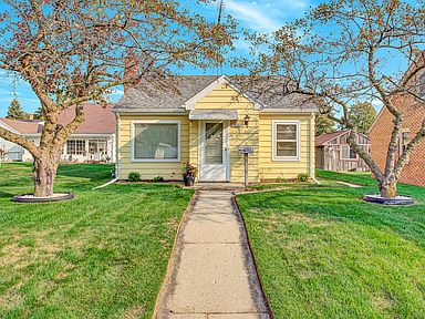 1802 Elm Ave Sheboygan Wi 53081 Zillow