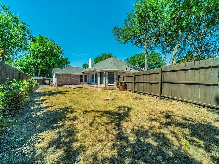 3608 Marianne Cir — Photo 22