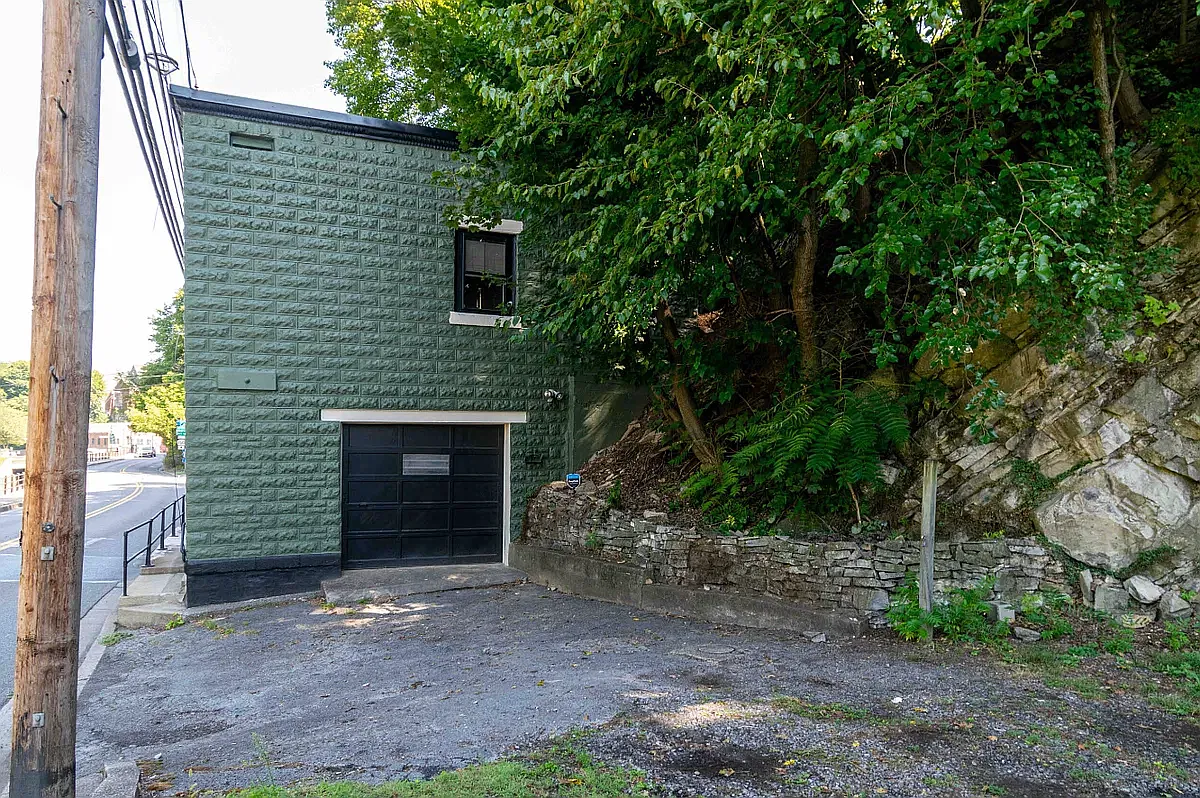 2 bed, 769 sqft, $1,600 — Photo 4