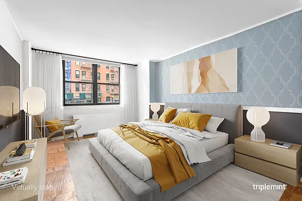 Sold by Triplemint | media 4