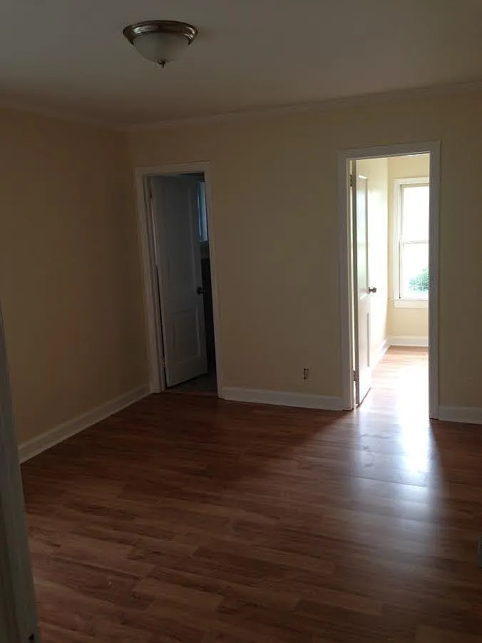 3 bed, 1379 sqft, $1,600 — Photo 2