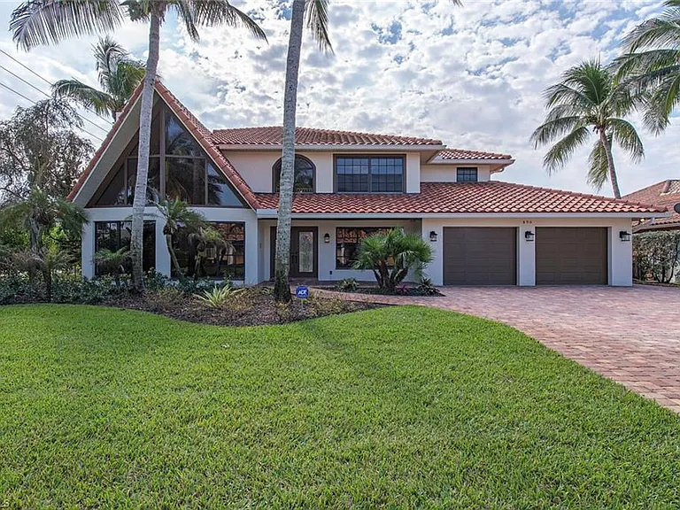 496 Flamingo Ave — Photo 1