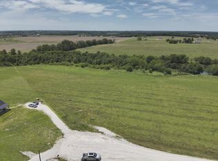 7 S 86th St, Bolivar, MO 65613