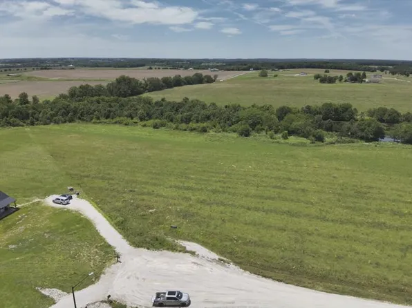 007 S 86th Street, Bolivar, MO 65613