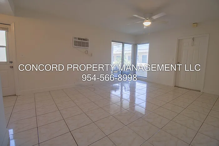 1855 Adams St #30 — Photo 5