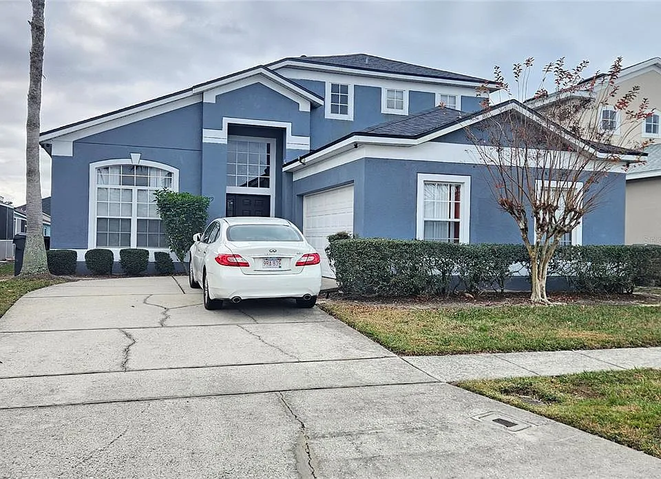 179 Emeraldview Ave