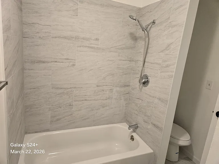 1 Locust Ct #C — Photo 8