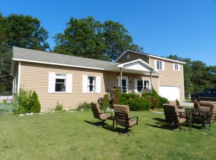 5290 Casey Dr, Indian River, MI 49749