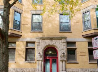 616 W Barry Ave APT 1, Chicago, IL 60657