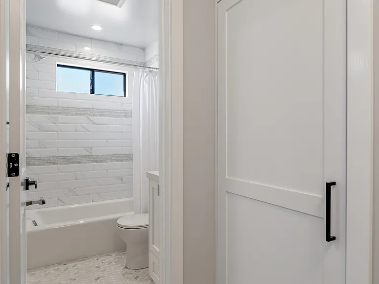 233 Calle Miramar #5 — Photo 7