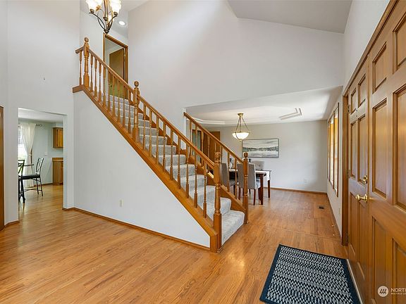 5th image of 13302 Westridge Place NW