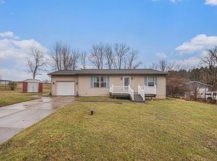 221 Glasgow Rd, Jackson, MI 49201