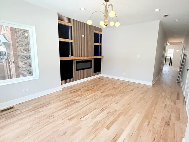 8237 S Sangamon St #2 — Photo 8