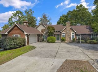 295 Jefferson Rd, West Union, SC 29696