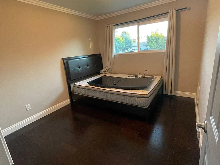 2332 S 4th Ave — Photo 7