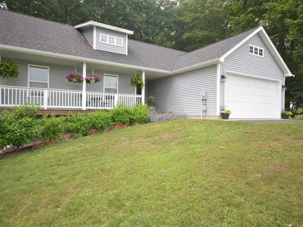 7442 E Meadows Dr, Cedar, MI 49621