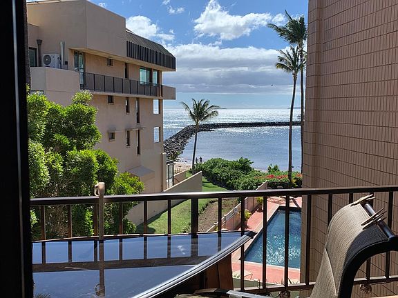 3rd image of 30 Hauoli St APT 301