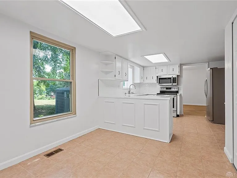5420 Split Rock Dr — Photo 15