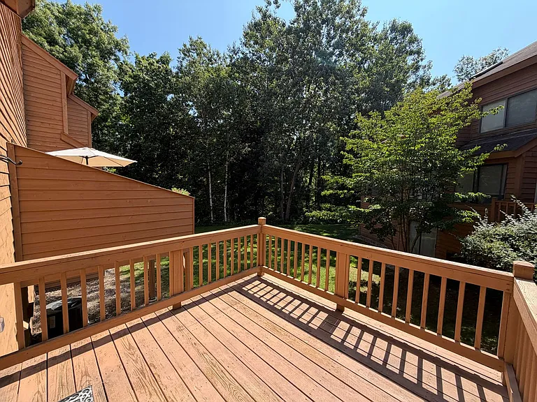 40 Danforth Ct — Photo 12